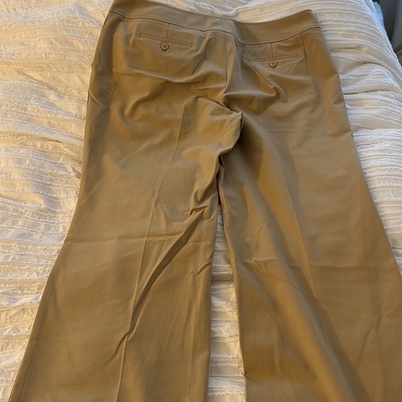Talbots 16P Stretch Khaki pants - Picture 4 of 4
